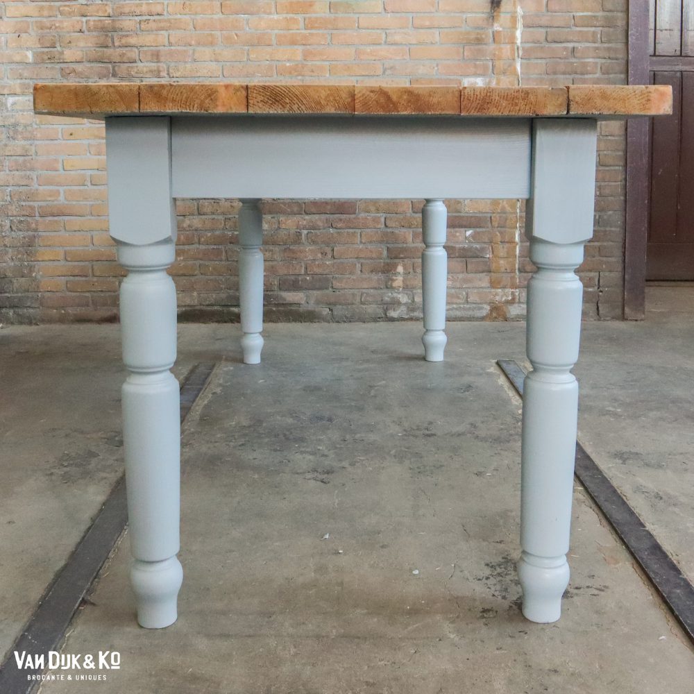 Landelijke houten tafel - Afbeelding 3