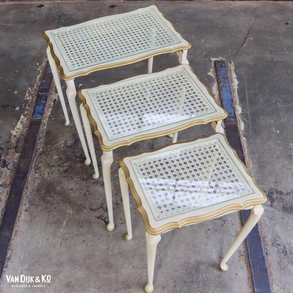 Vintage nesttafeltjes met webbing blad - Afbeelding 4