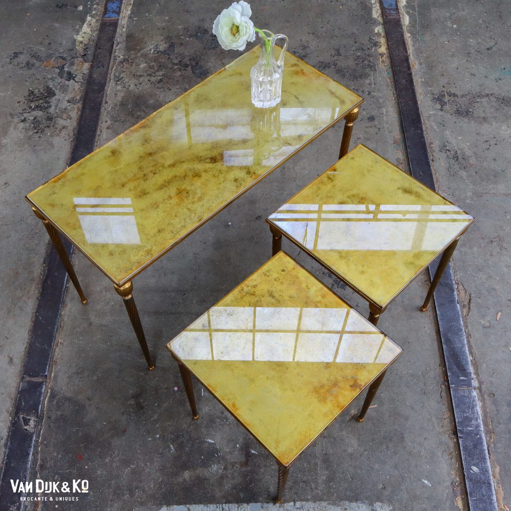 Vintage bijzettafeltjes - set van 3 stuks - Afbeelding 5