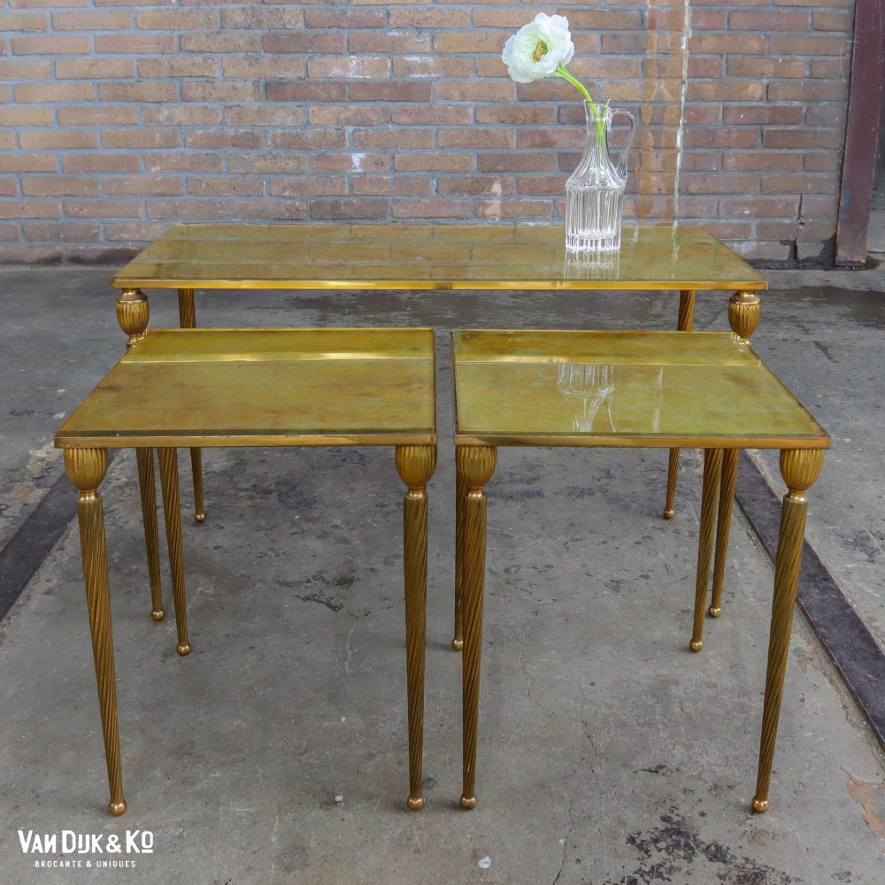 Vintage bijzettafeltjes - set van 3 stuks - Afbeelding 3