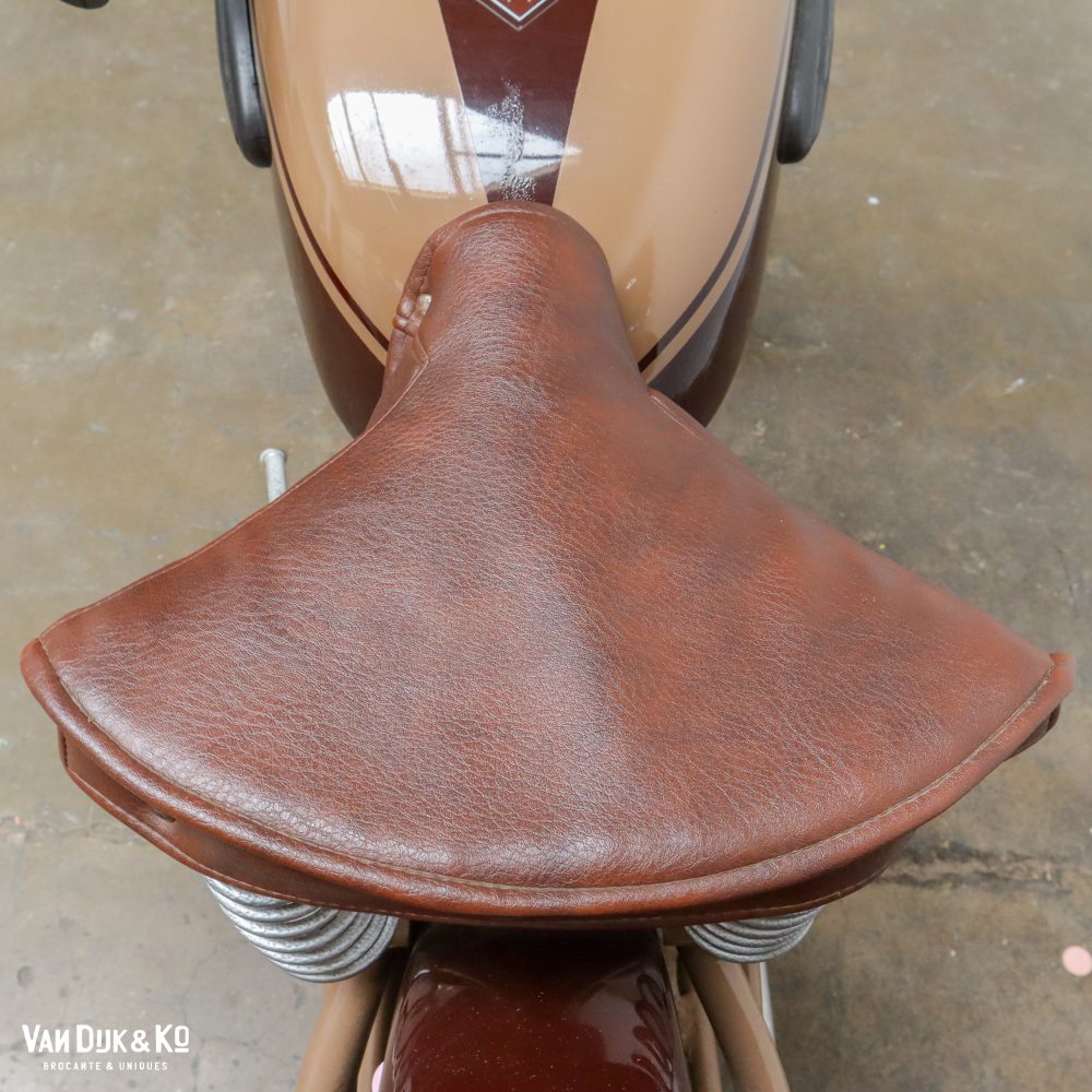 Klassieke motor - Motobecane Z2C 175cc 1952 - Afbeelding 8