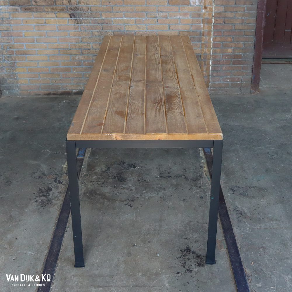 Tafel met zwart metalen frame - Afbeelding 3