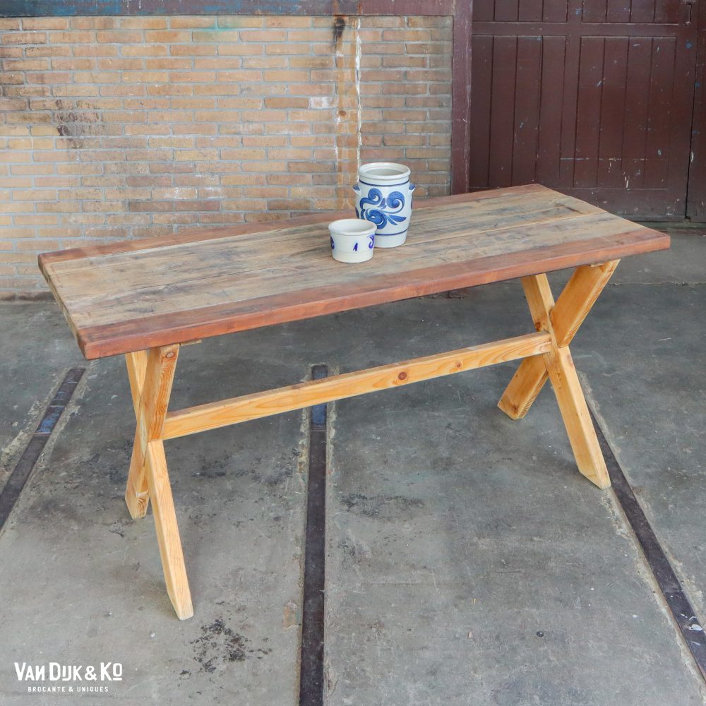 Houten kruispoot tafel - Afbeelding 2