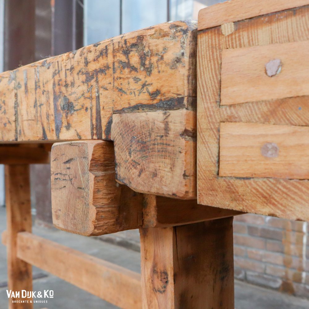 Vintage werkbank met bankschroeven - Afbeelding 9