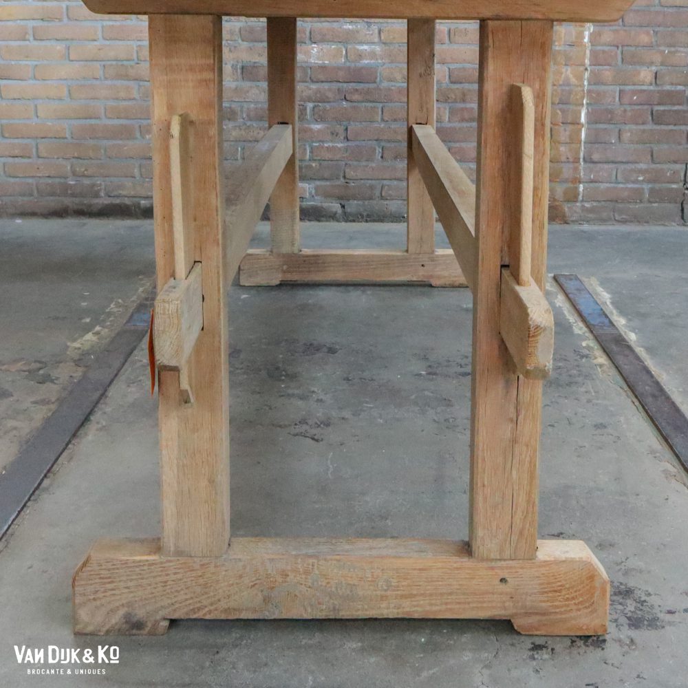 Houten tafel - Afbeelding 5