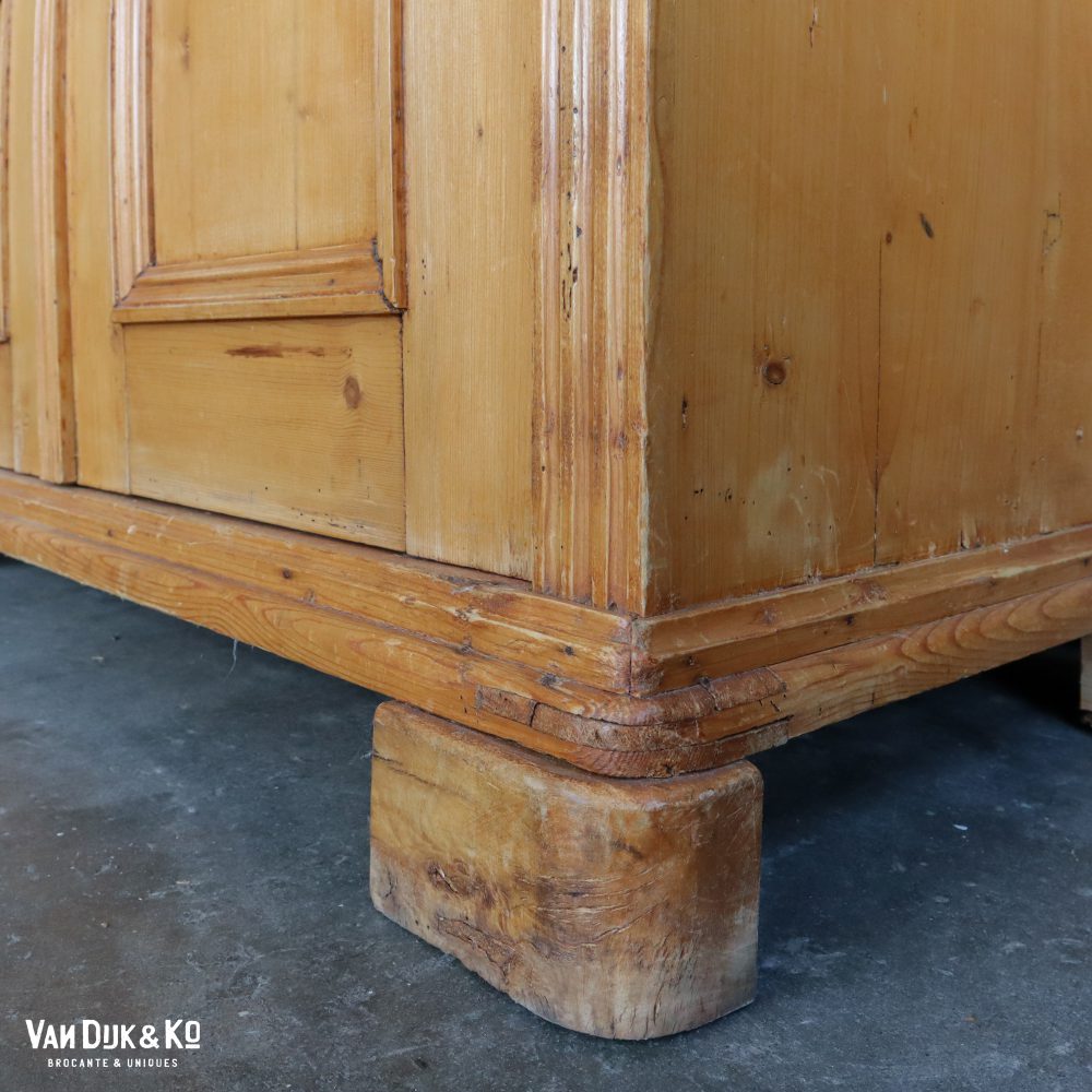 Antieke grenen vitrinekast – Bild 8