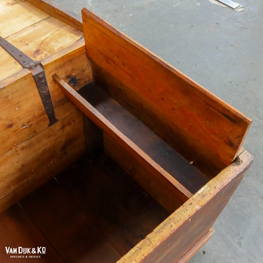 Antieke houten kist - Afbeelding 4
