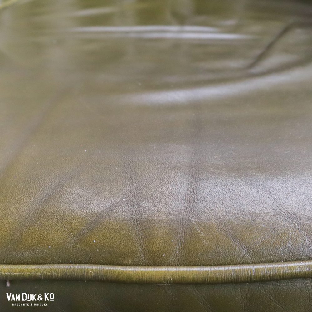 Groen leren fauteuil (mancave) - Afbeelding 9