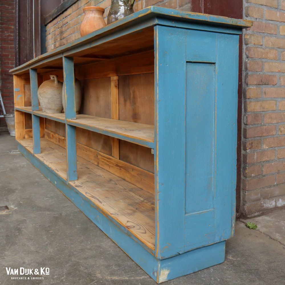 Verweerde houten toonbank - Afbeelding 4