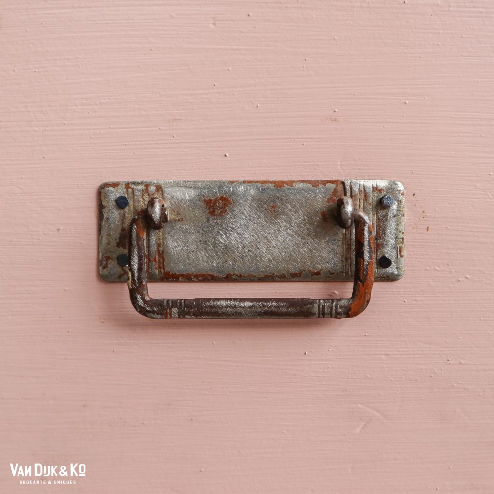 Roze eendeurs vitrinekast - Afbeelding 9