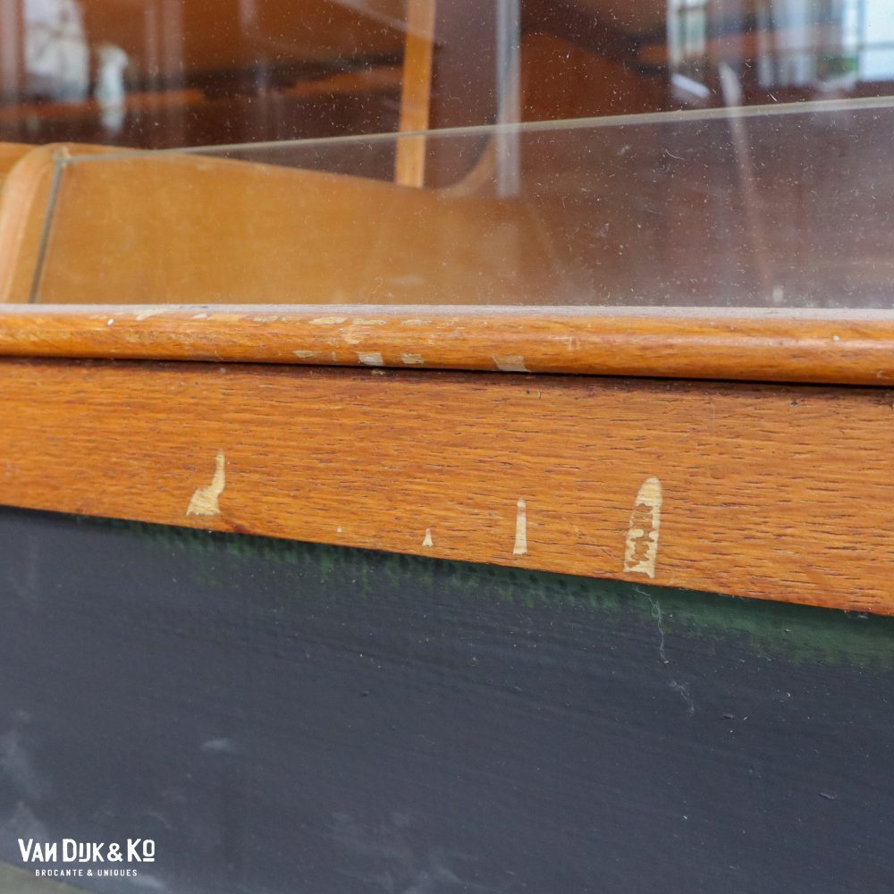 Toonbank met glas en lades - Afbeelding 5