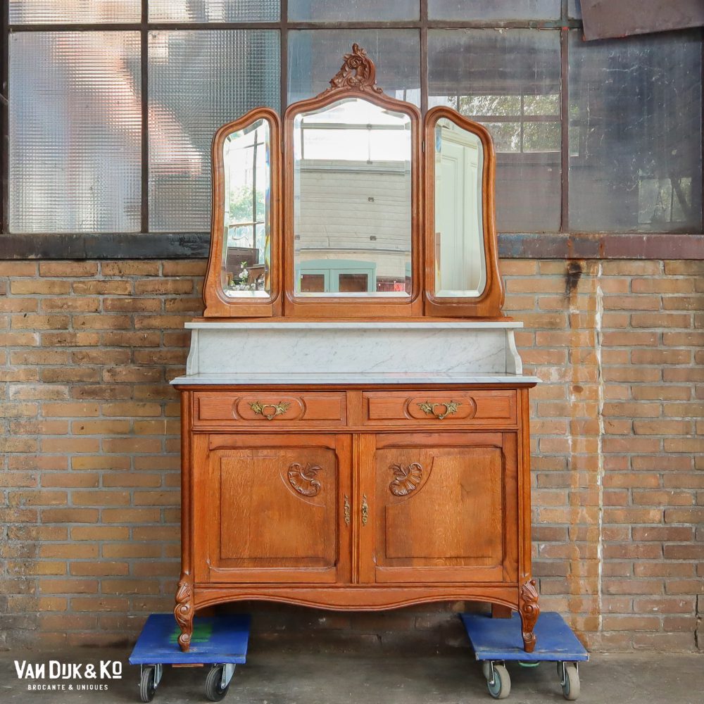 antieke commode met marmeren blad en spiegel