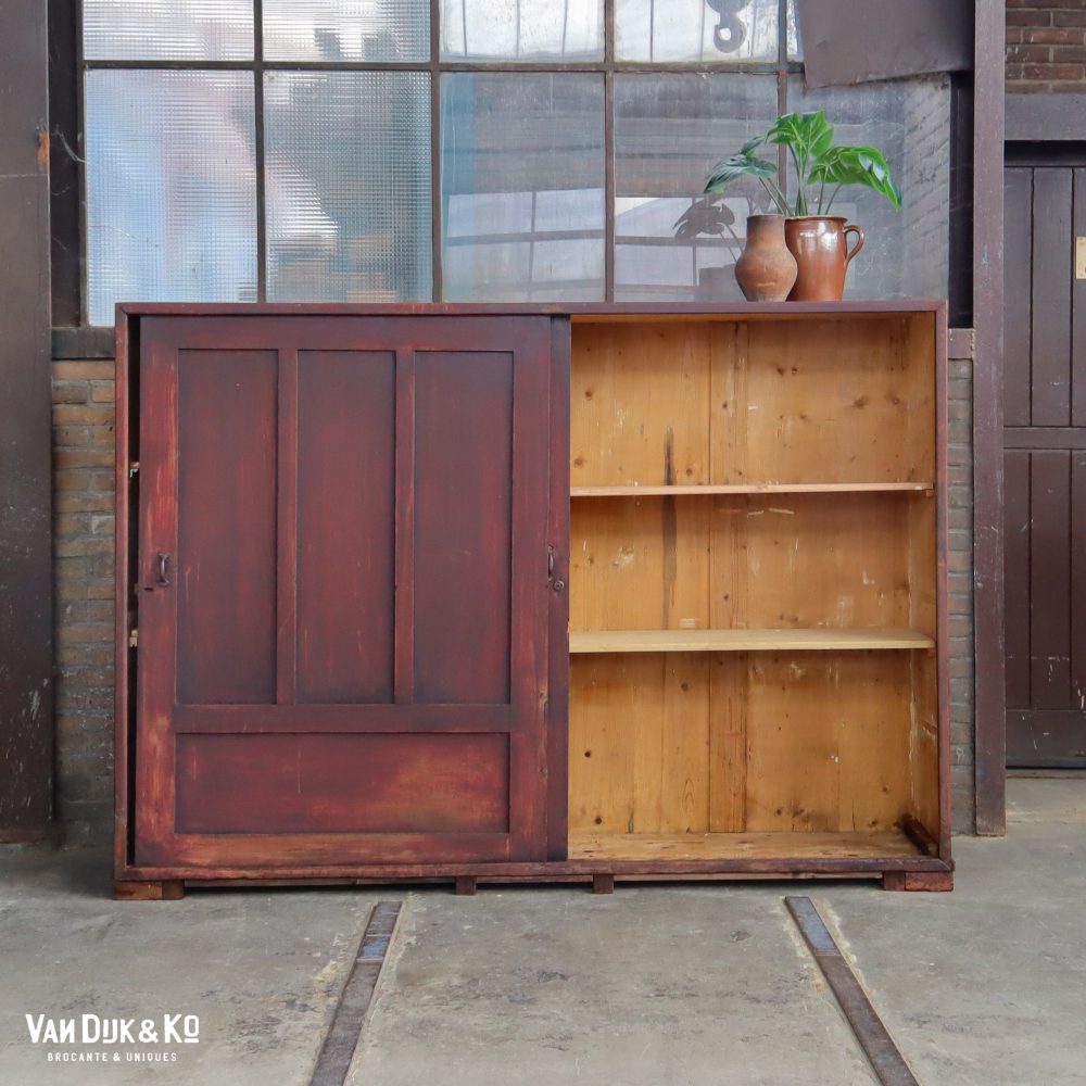 Brocante kast met schuifdeuren - Afbeelding 3
