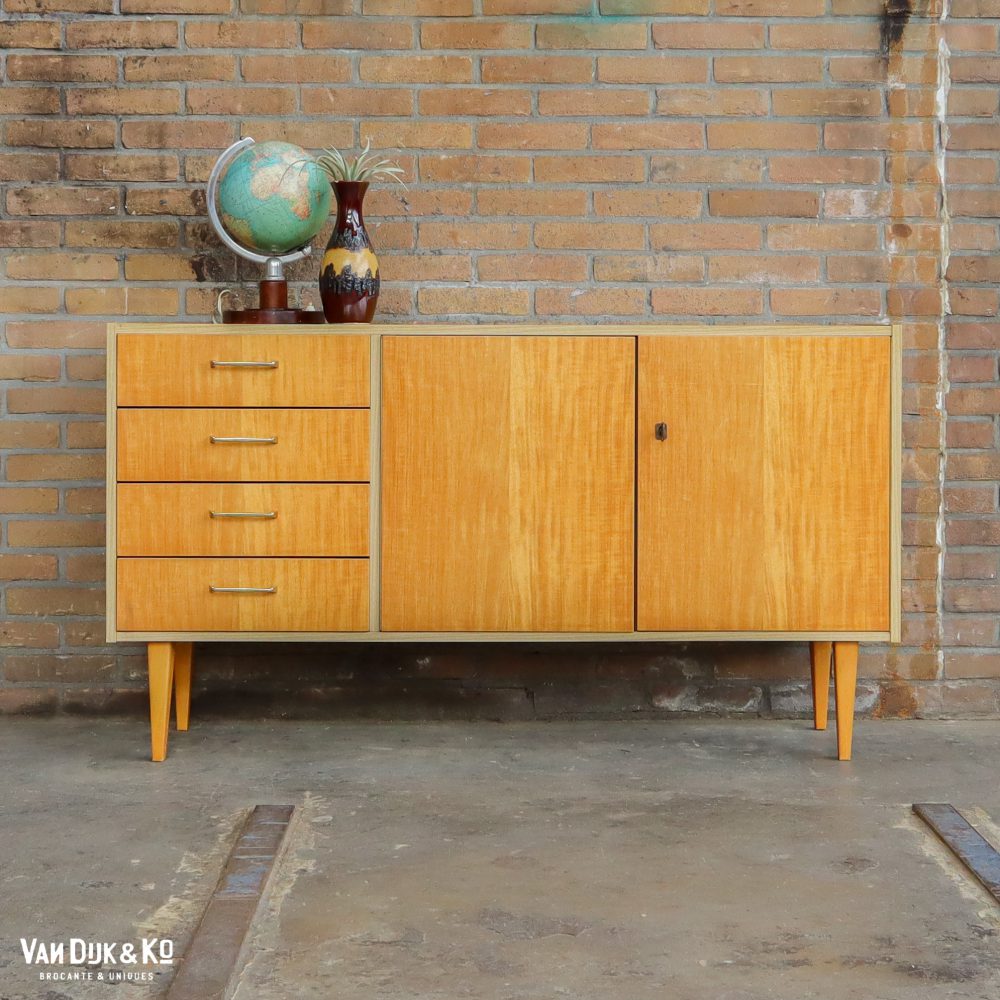 Vintage dressoir - Finland