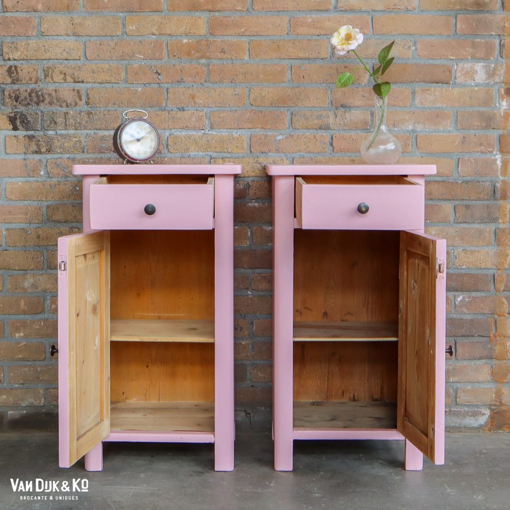 Roze nachtkastjes - Afbeelding 2