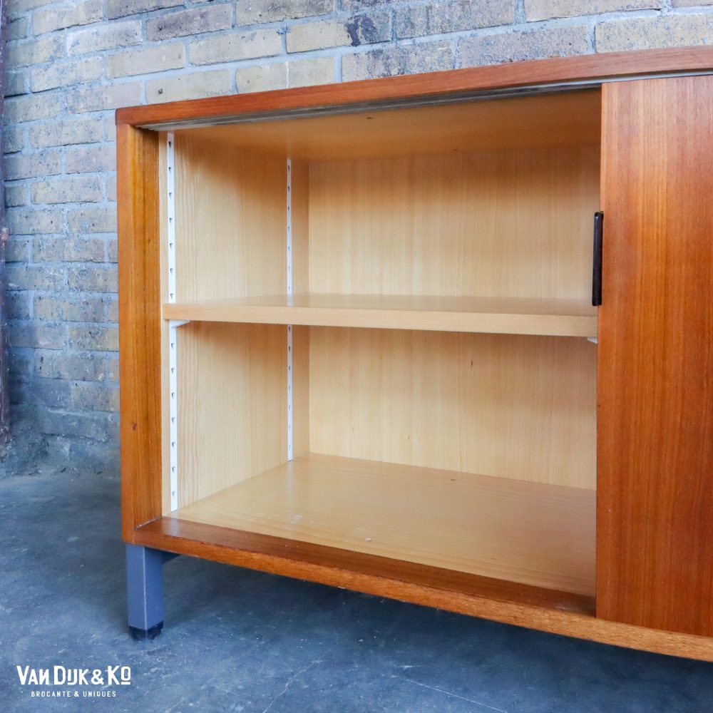 Vintage dressoir op stalen pootjes - Afbeelding 4