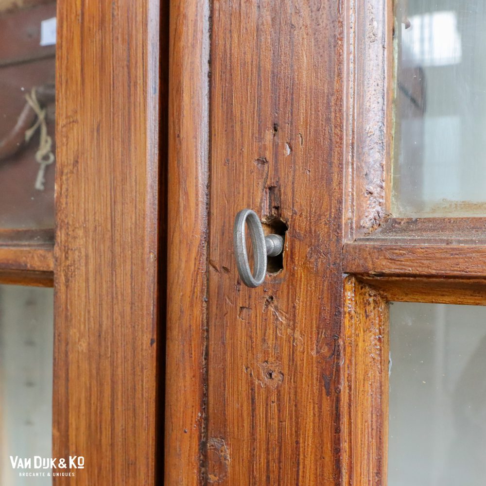Bruine brocante vitrinekast - Afbeelding 10