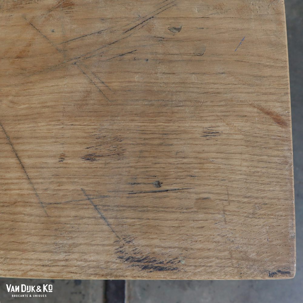 Industriële tafel met houten blad - Afbeelding 6