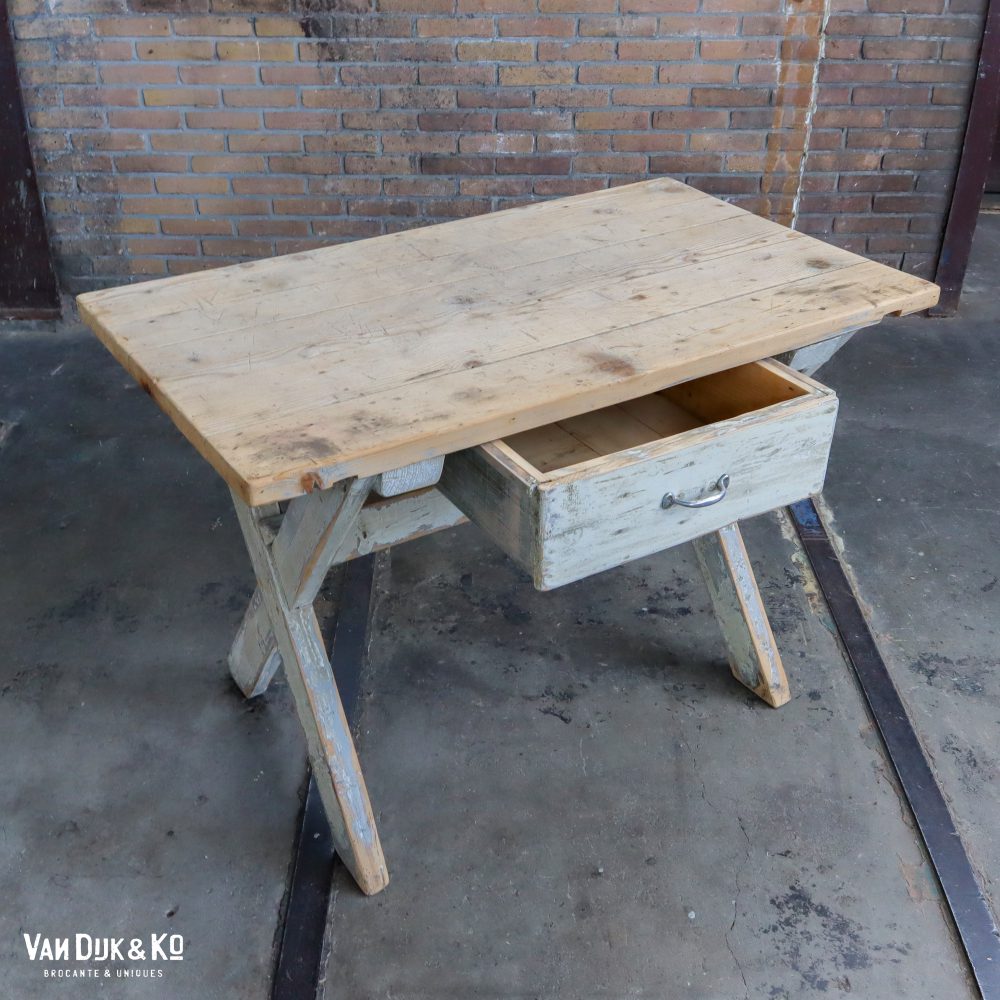 Brocante tafeltje met kruispoot - Afbeelding 3