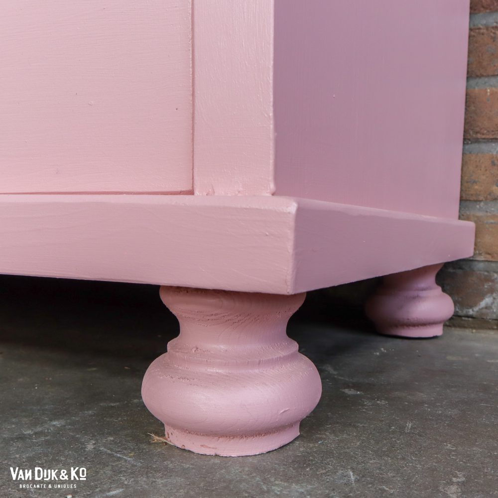 Roze eendeurs vitrinekast - Afbeelding 10