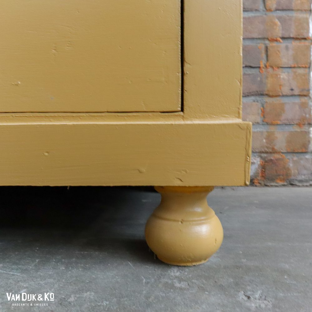 Brocante linnenkast met bloemen - Afbeelding 10