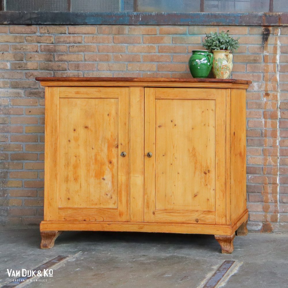 Vintage dressoir