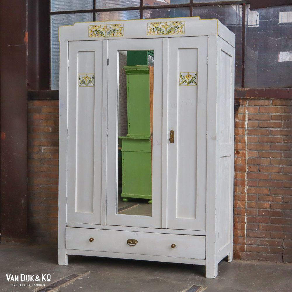 Brocante kledingkast met spiegel - Afbeelding 2
