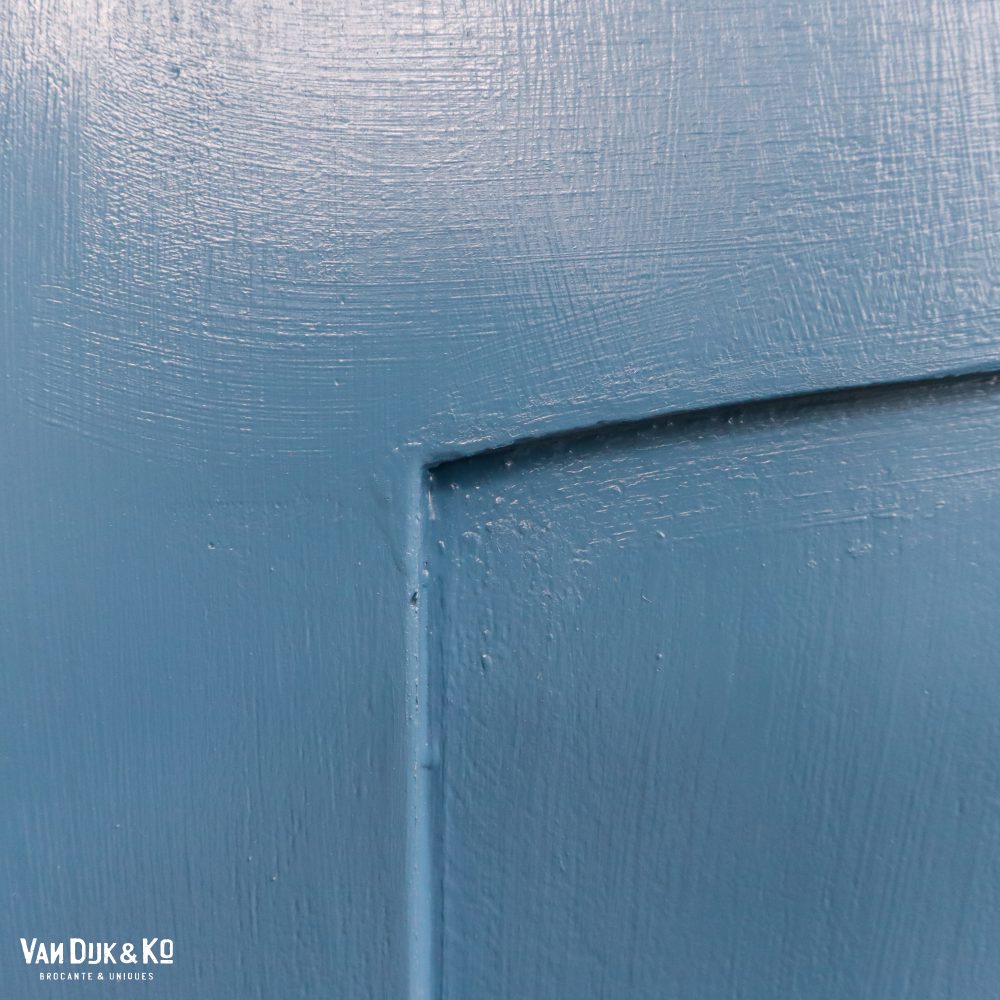 Blauwe eendeurs linnenkast - Afbeelding 6