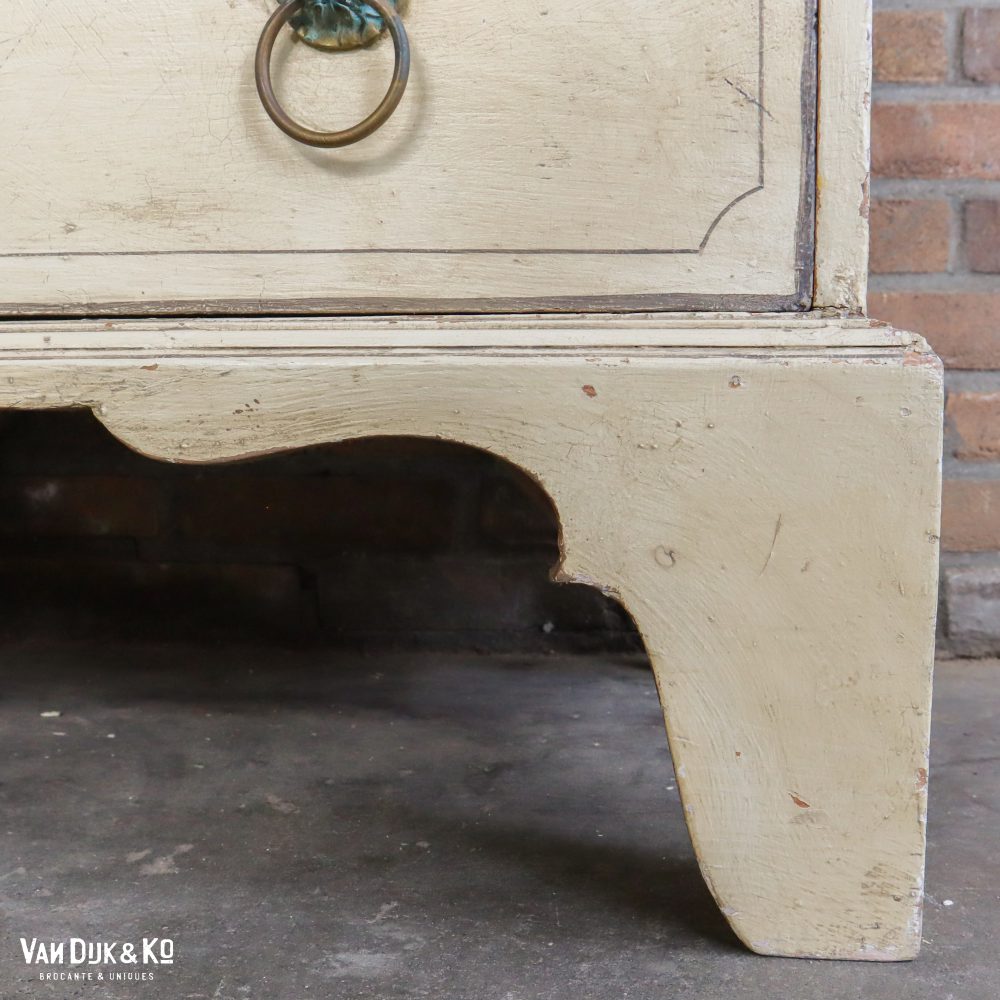 Vintage ladekast met leeuwenkoppen - Afbeelding 13