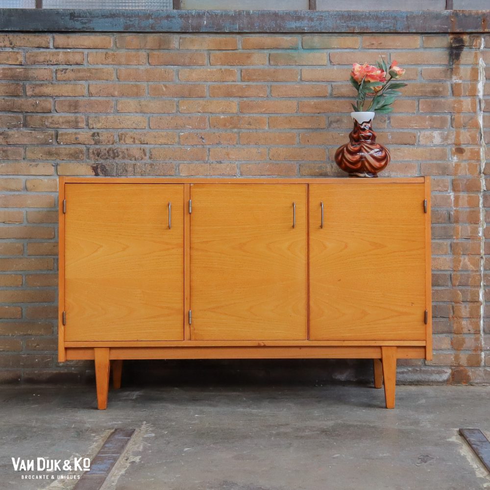 Vintage dressoir