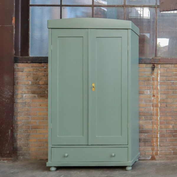 Groene linnenkast