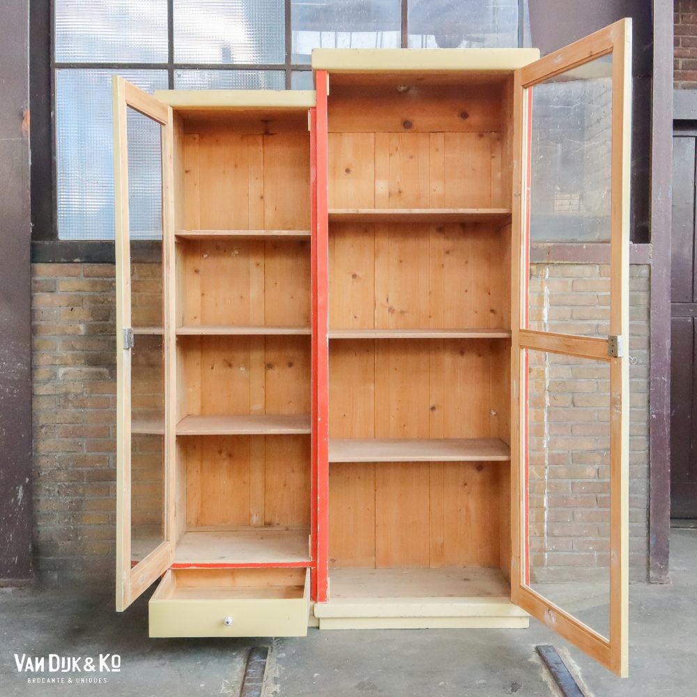 Brocante asymmetrische vitrinekast - Afbeelding 3