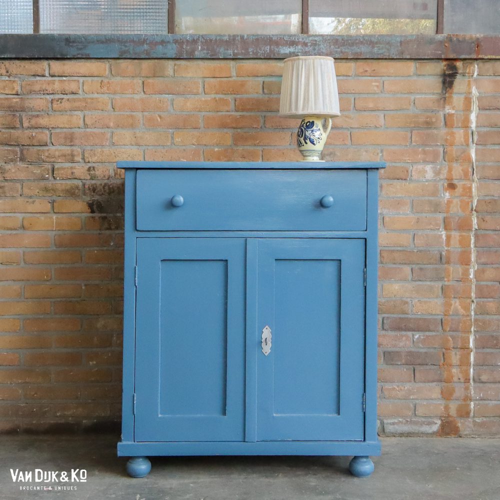 Brocante blauwe commode