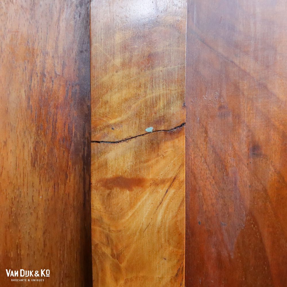 Bruine vitrinekast - twee stuks - Afbeelding 5