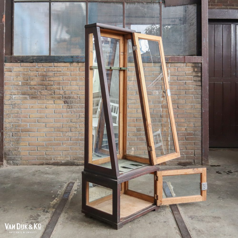 Antieke wapenkast - Afbeelding 2