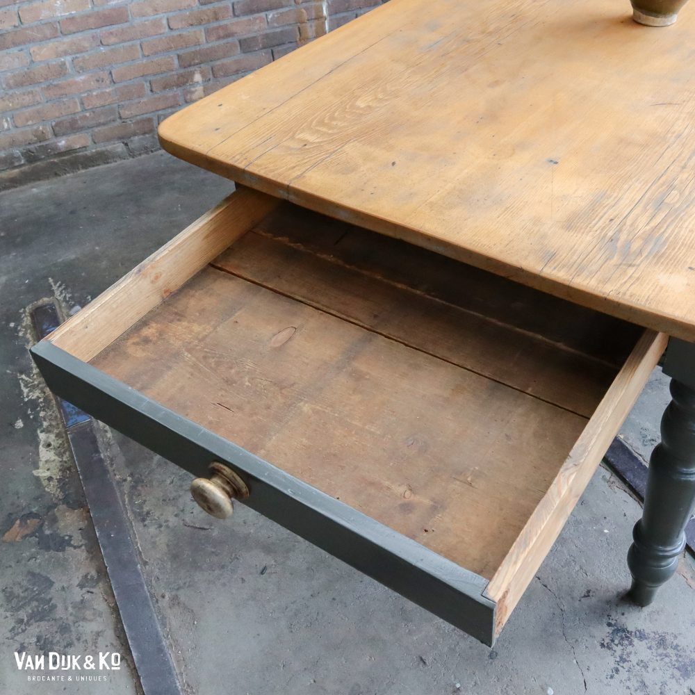 Brocante verweerde tafel - Afbeelding 5