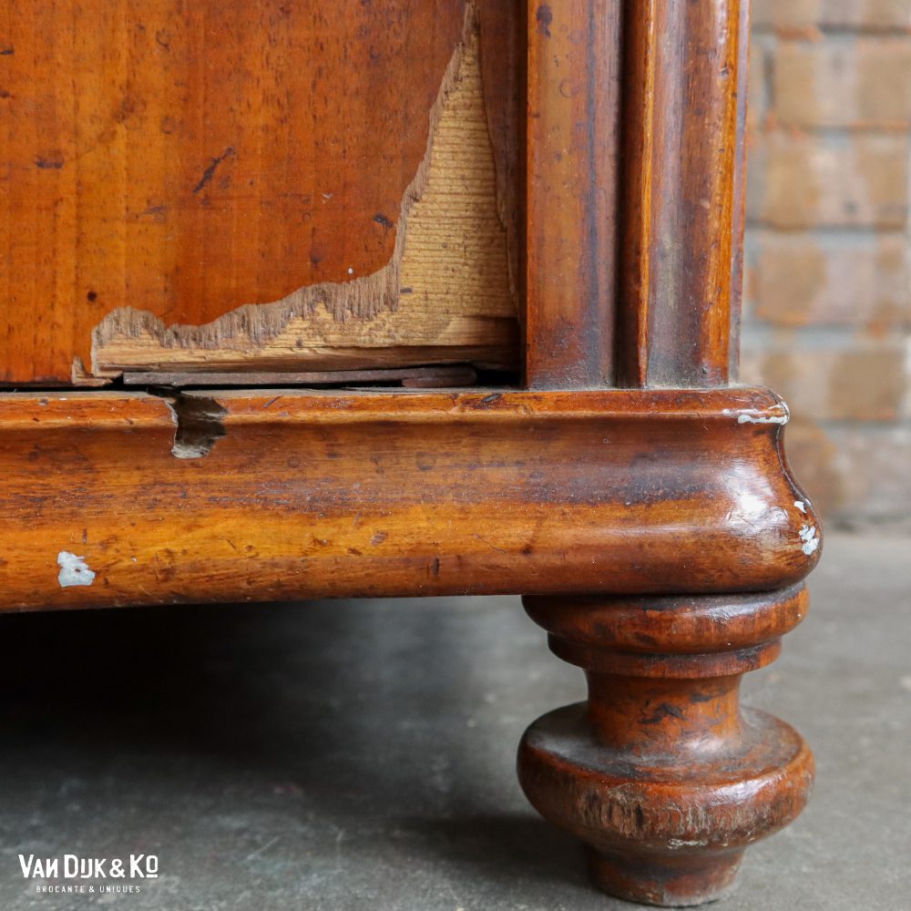 Bruine antieke kast - Afbeelding 12