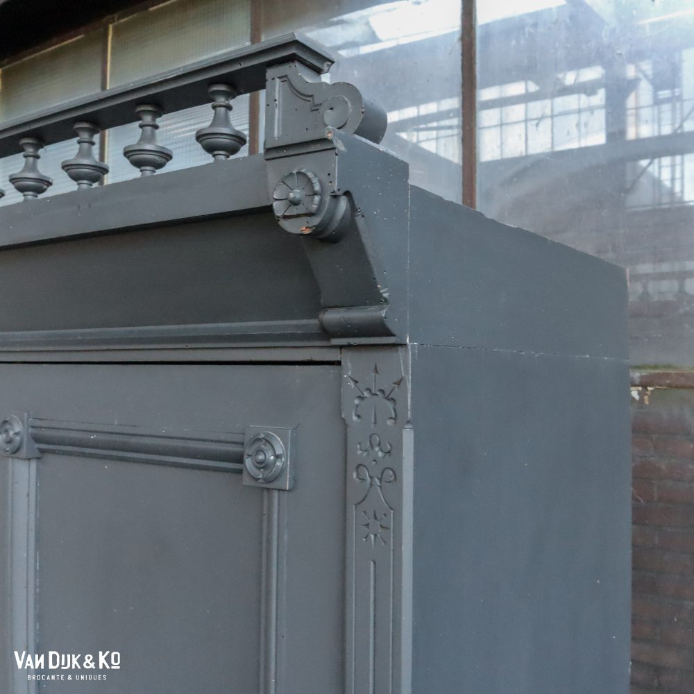 Hoge brocante kledingkast - Afbeelding 5