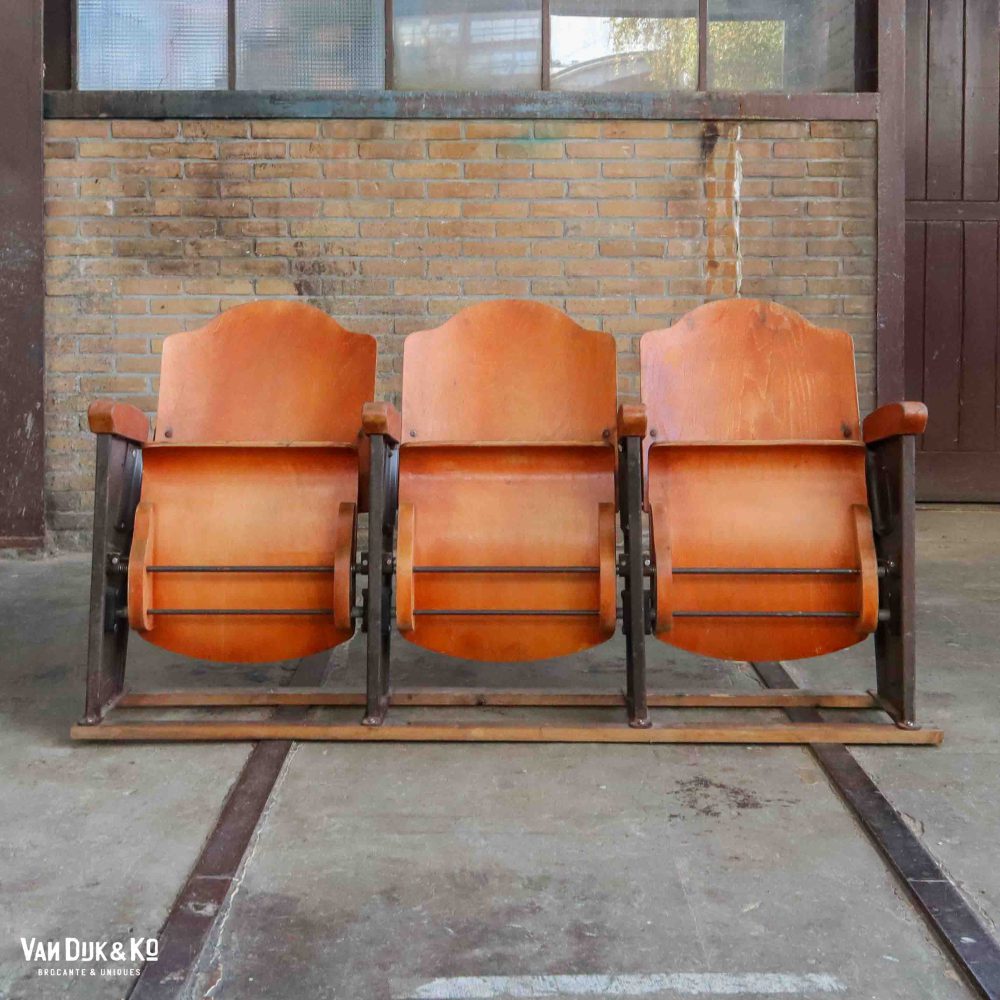 Vintage bioscoopstoelen - Afbeelding 3