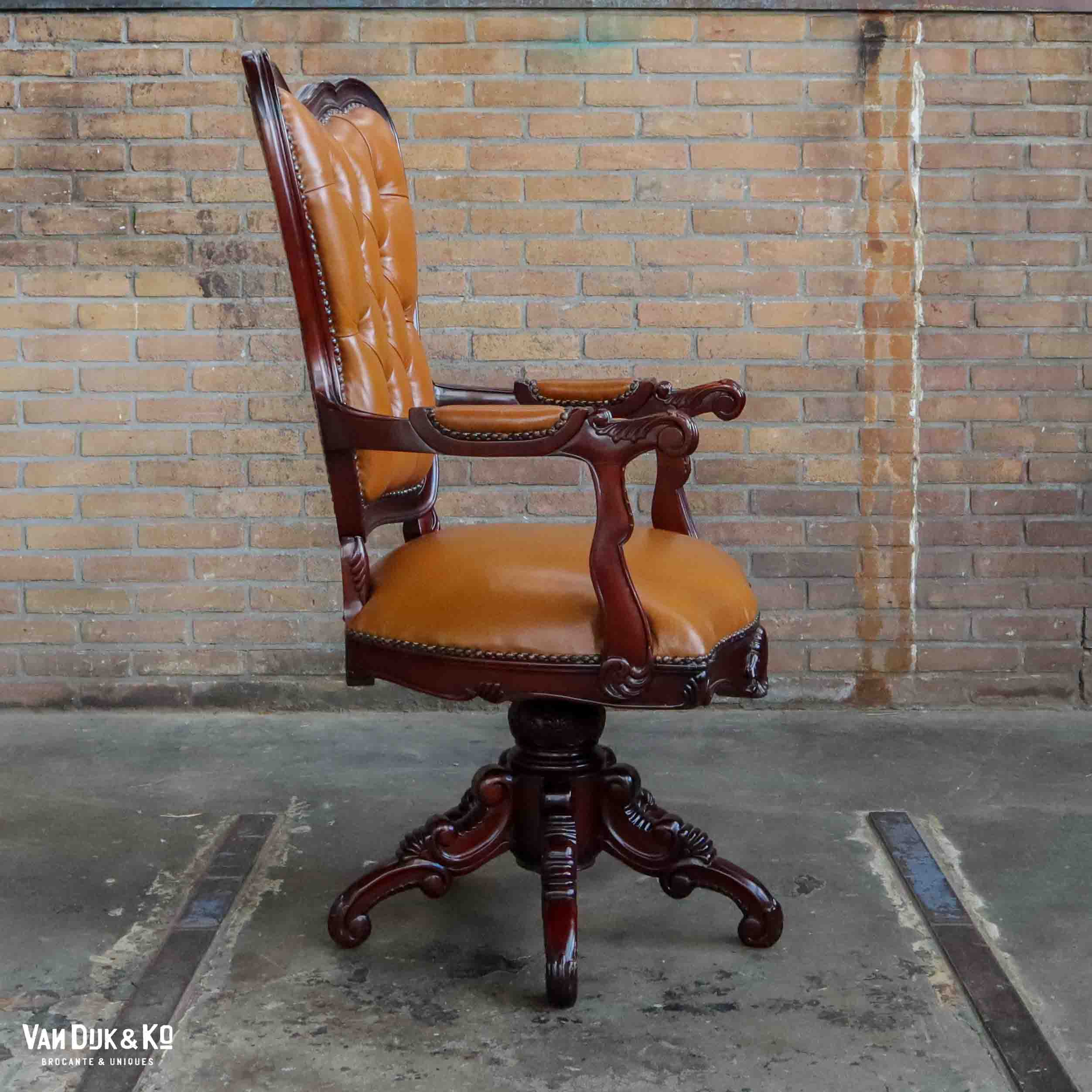 sap verlangen Weigering Vintage bureaustoel » Van Dijk & Ko