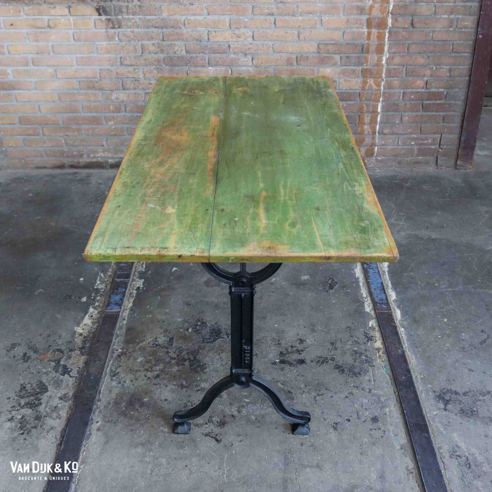 Brocante tafel met ijzeren onderstel - Afbeelding 3