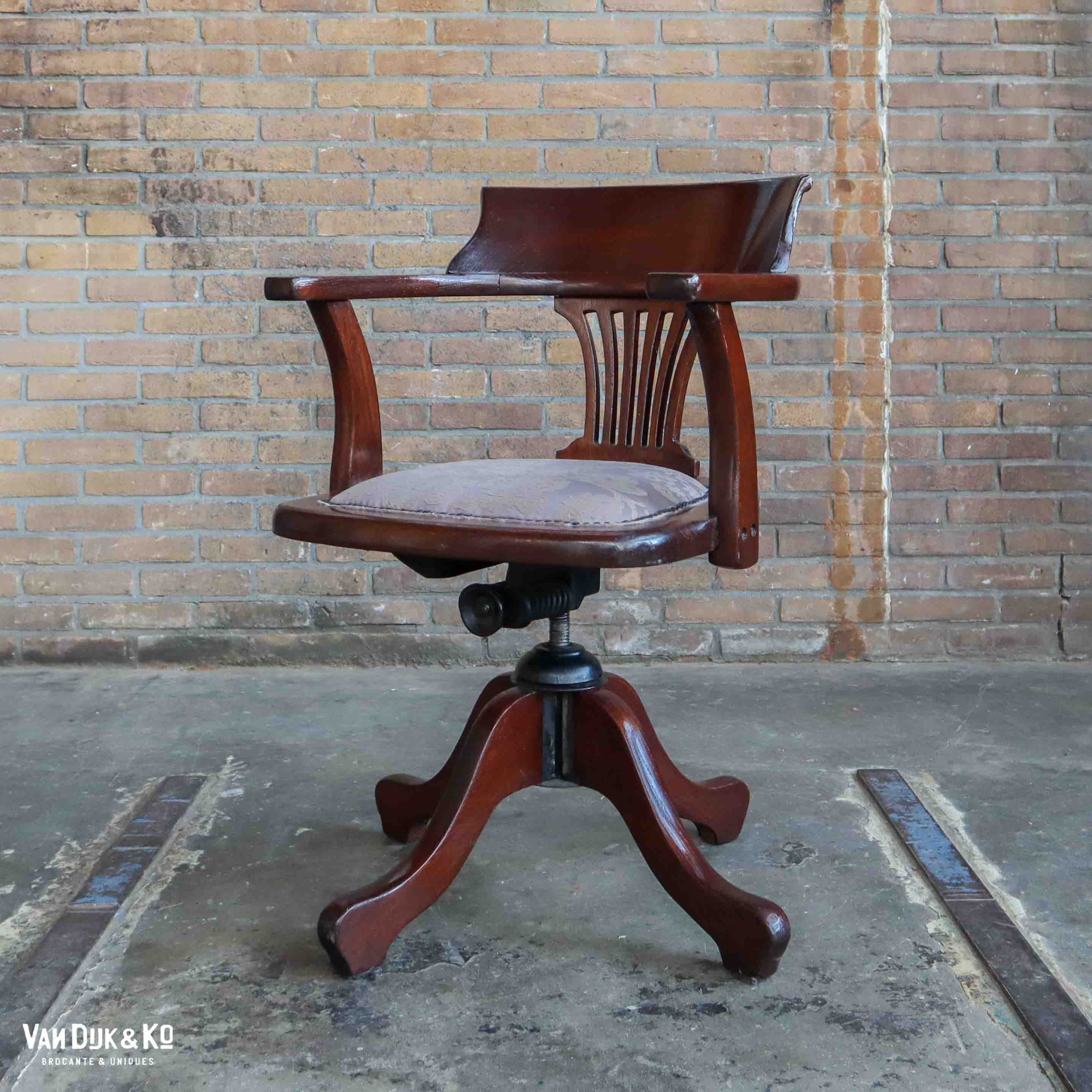 sap verlangen Weigering Vintage bureaustoel » Van Dijk & Ko