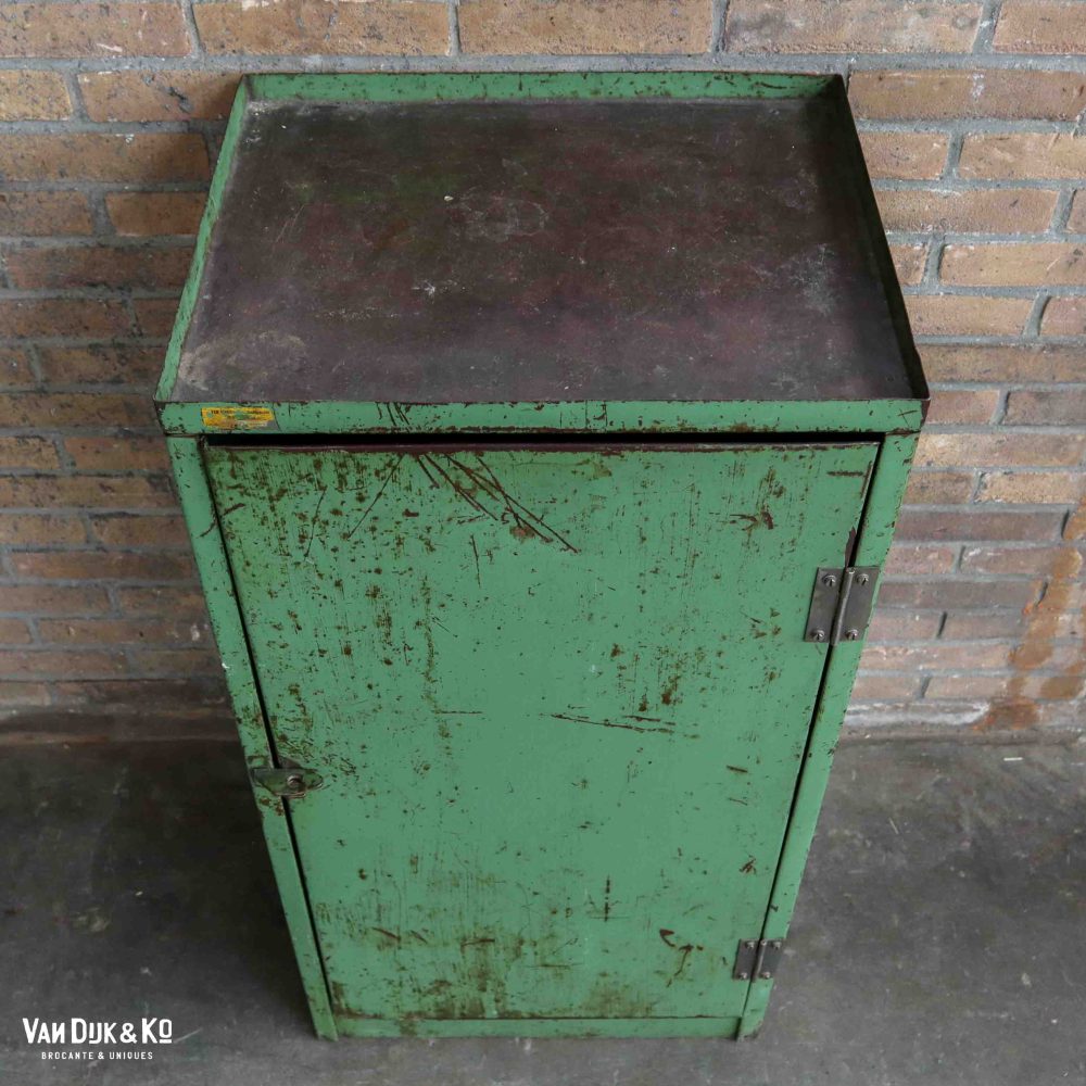 Industrieel groen kastje - Afbeelding 4