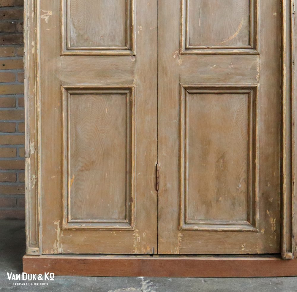 Antieke kast met paneeldeuren - Afbeelding 8