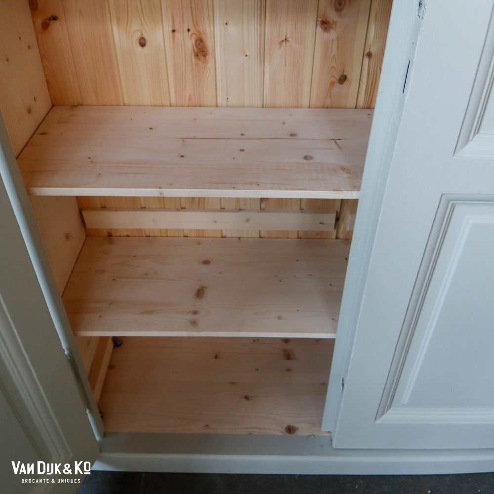 Hoge kast met ensuite deuren - Afbeelding 4