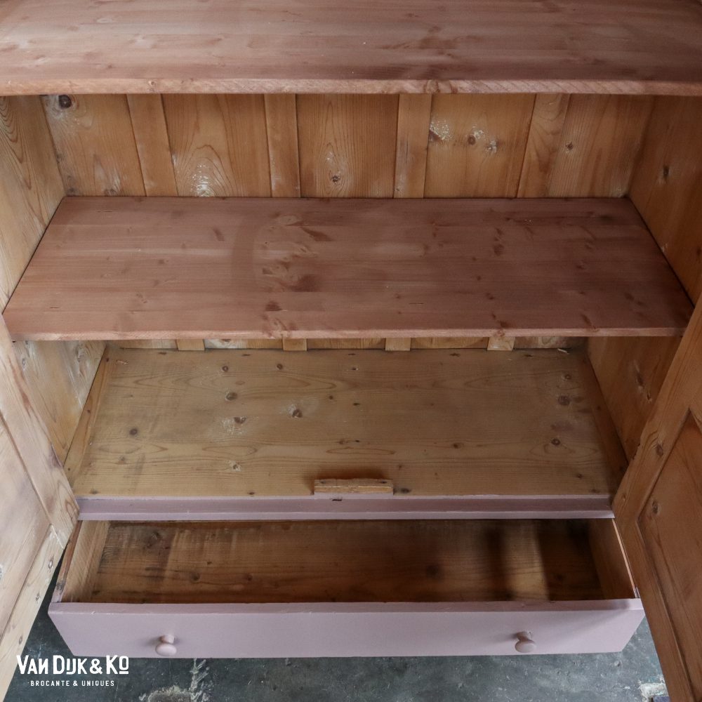 Brocante linnenkast met bloemen - Afbeelding 10