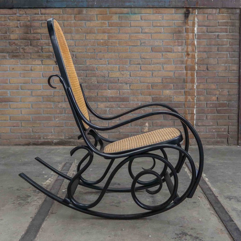 Schommelstoel, Thonet stijl - Afbeelding 2