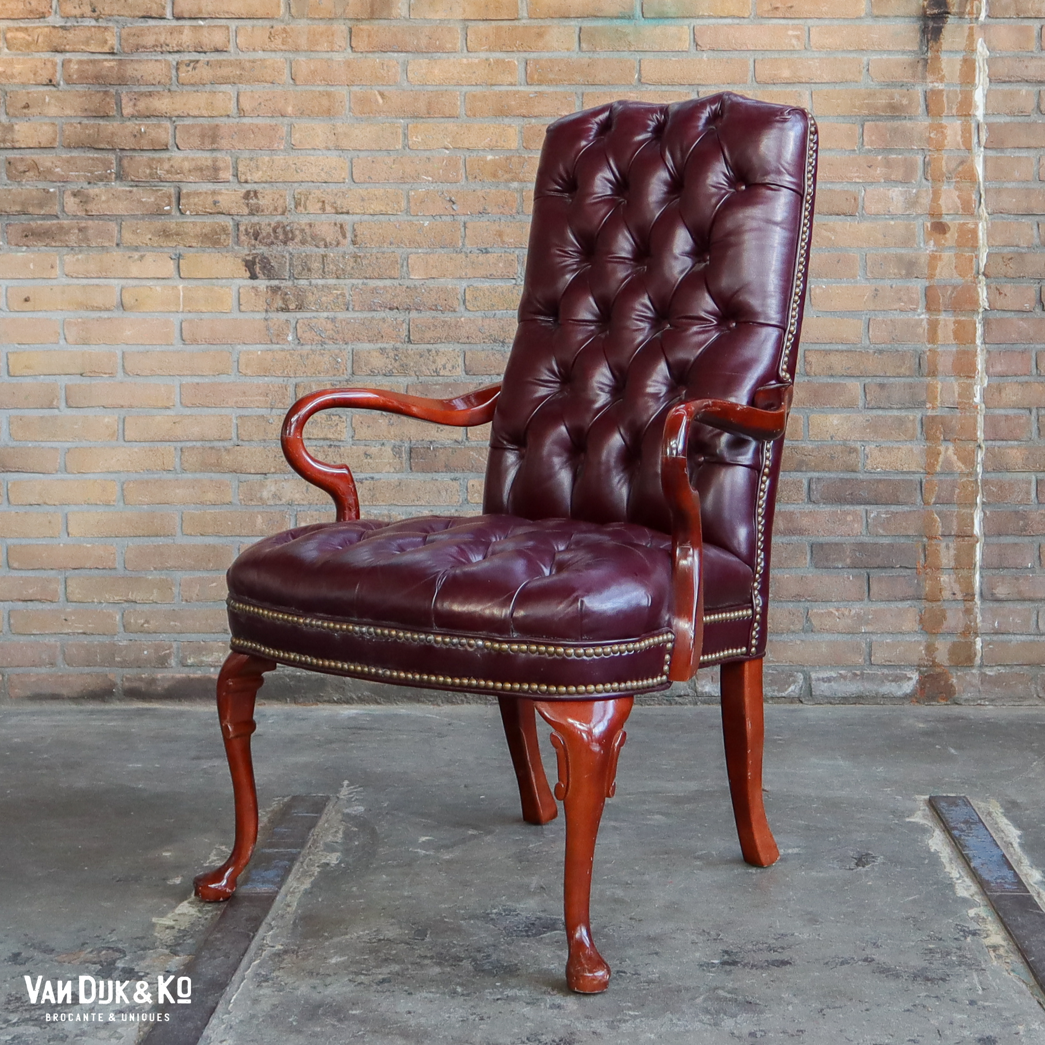 uitzetten Installeren Uitlijnen Leren vintage stoel » Van Dijk & Ko