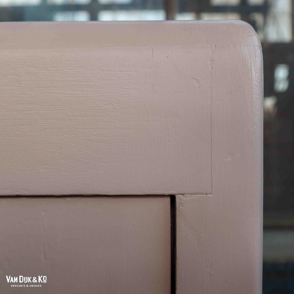 Roze eendeurs vitrinekast - Afbeelding 6