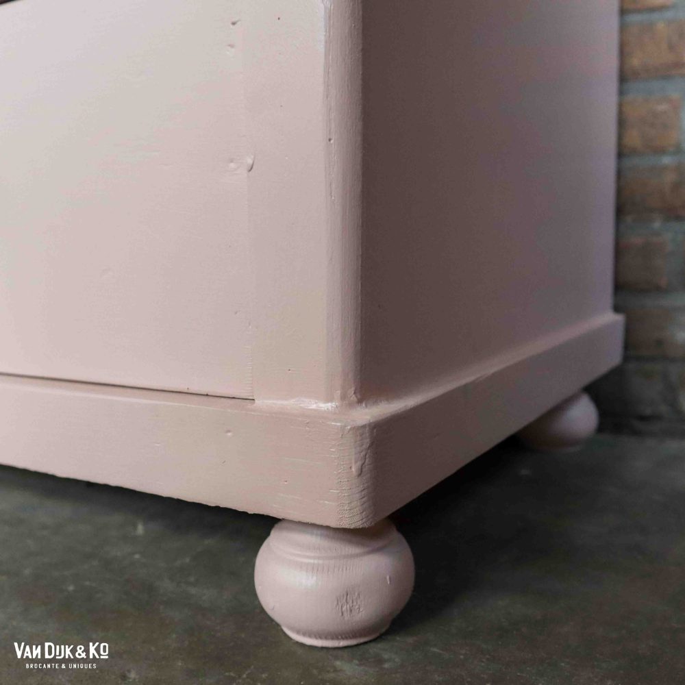 Roze eendeurs vitrinekast - Afbeelding 7